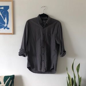 Uniqlo Long Sleeve grey button down